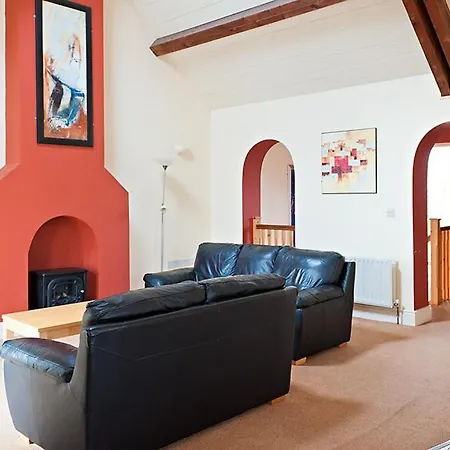 Lakeside Jetty Holiday Homes * Mountshannon