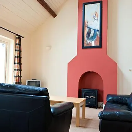 Lakeside Jetty Holiday Homes Mountshannon