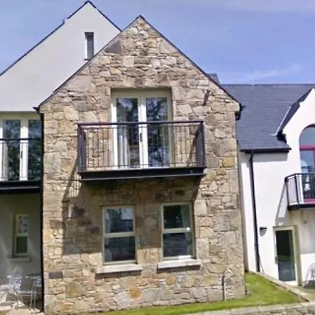 Lakeside Jetty Holiday Homes Holiday home Mountshannon