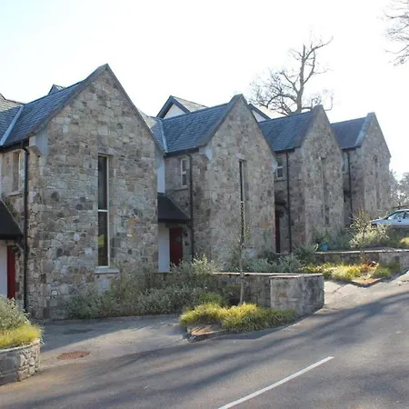 Lakeside Jetty Holiday Homes בית נופש Mountshannon